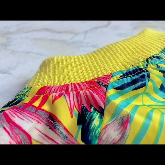 Tropical Bomber Jacket - Picture 5 of 6